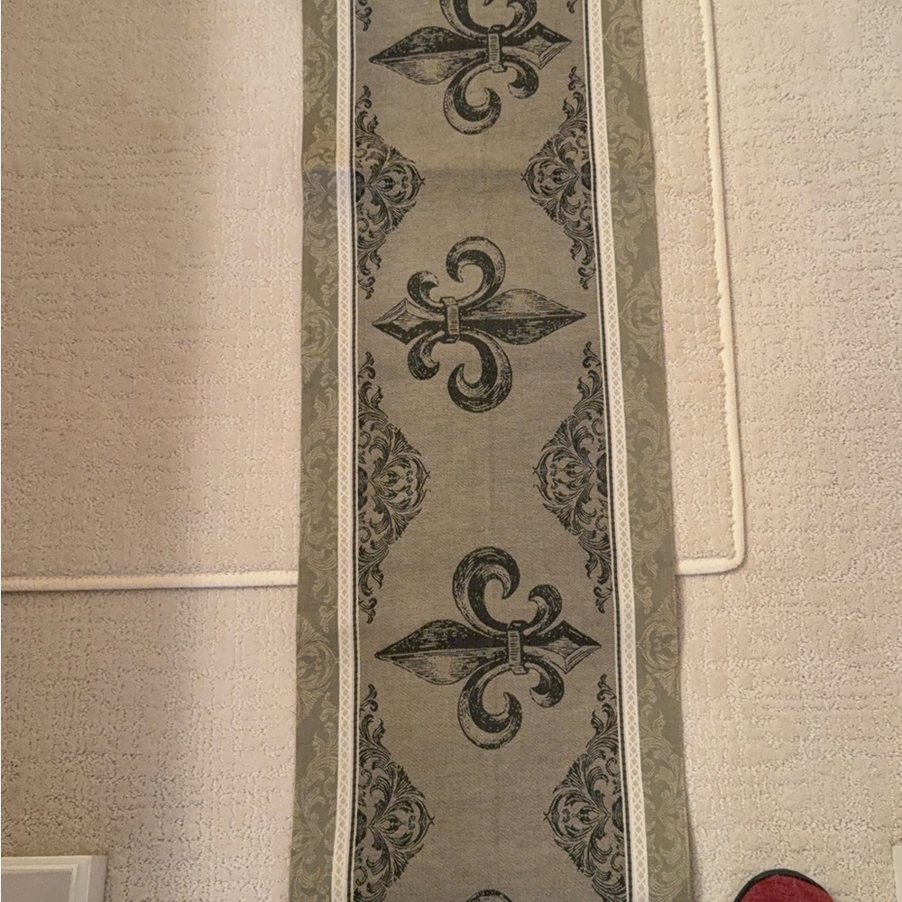 Elegant Gray and Black Table Runner
